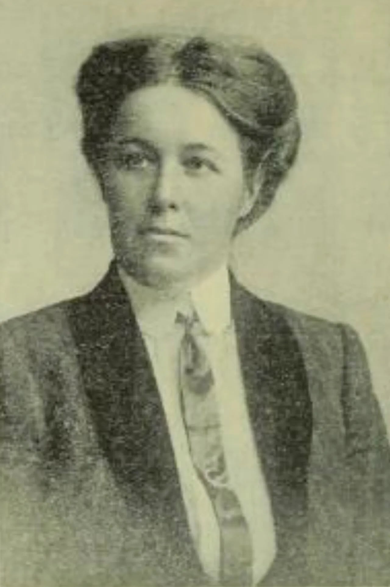 Portrait of Edith Helen Barrett (1872–1939) – memorial page