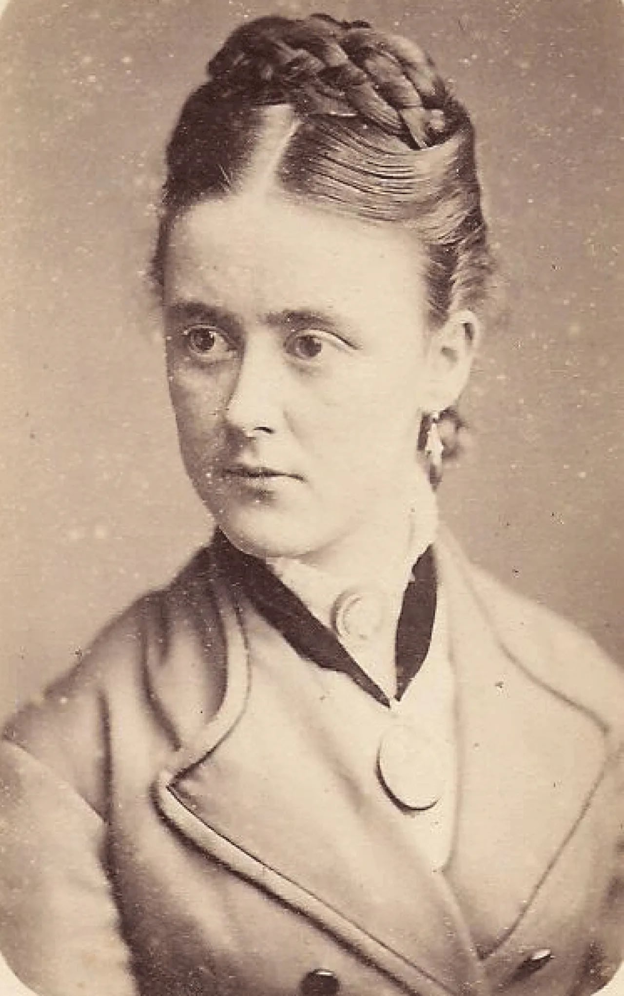 Porträt von Harriet Christina Newcomb (1854–1942) – Gedenkseite