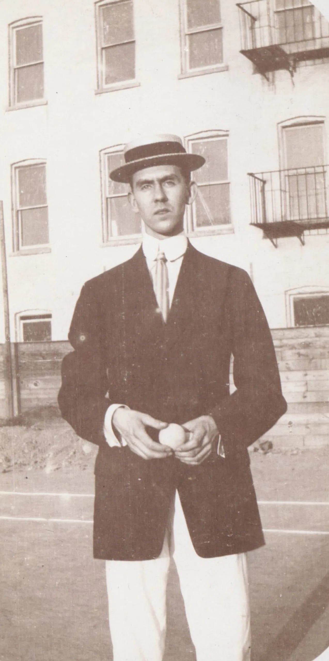 Portrait of Arthur Kingsley Porter (1883–1933) – memorial page