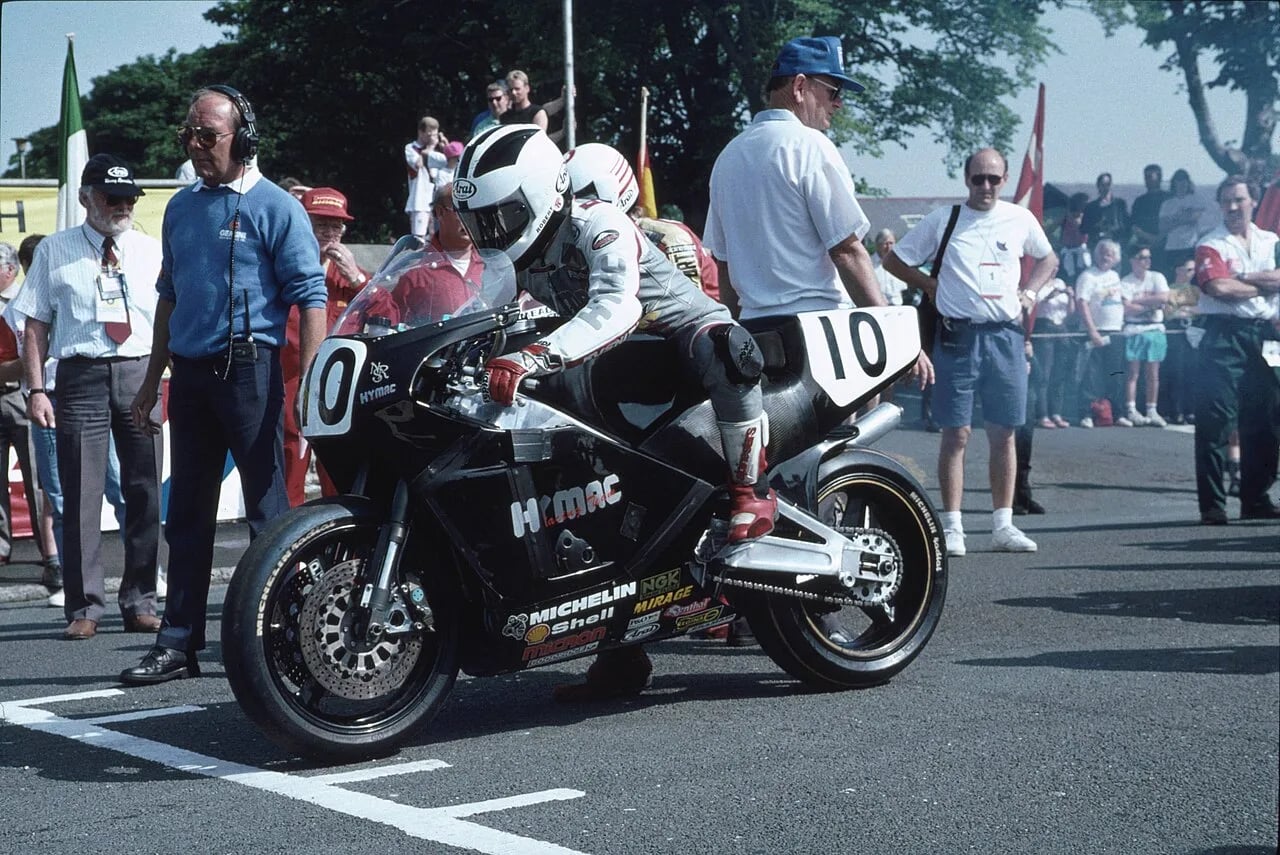 Portrait of Robert Dunlop (1960–2008) – memorial page