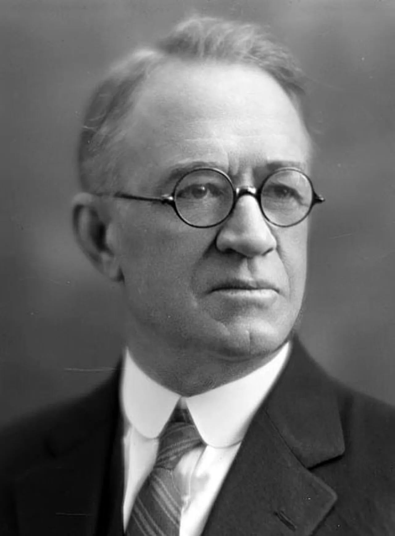 Porträt von Robert G. Houston (1867–1946) – Gedenkseite