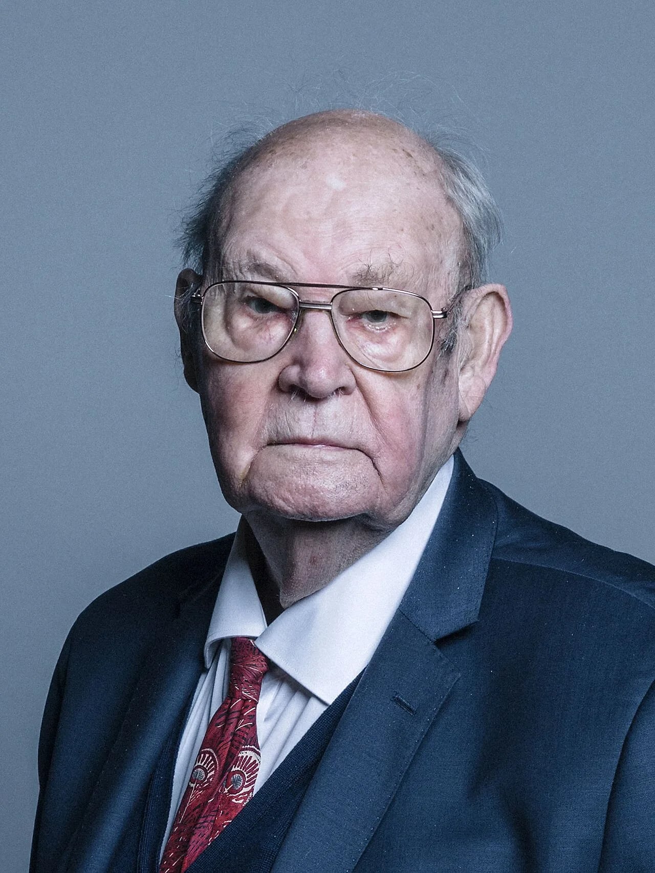 Porträt von Robert Hughes, Baron Hughes of Woodside (1932–2022) – Gedenkseite