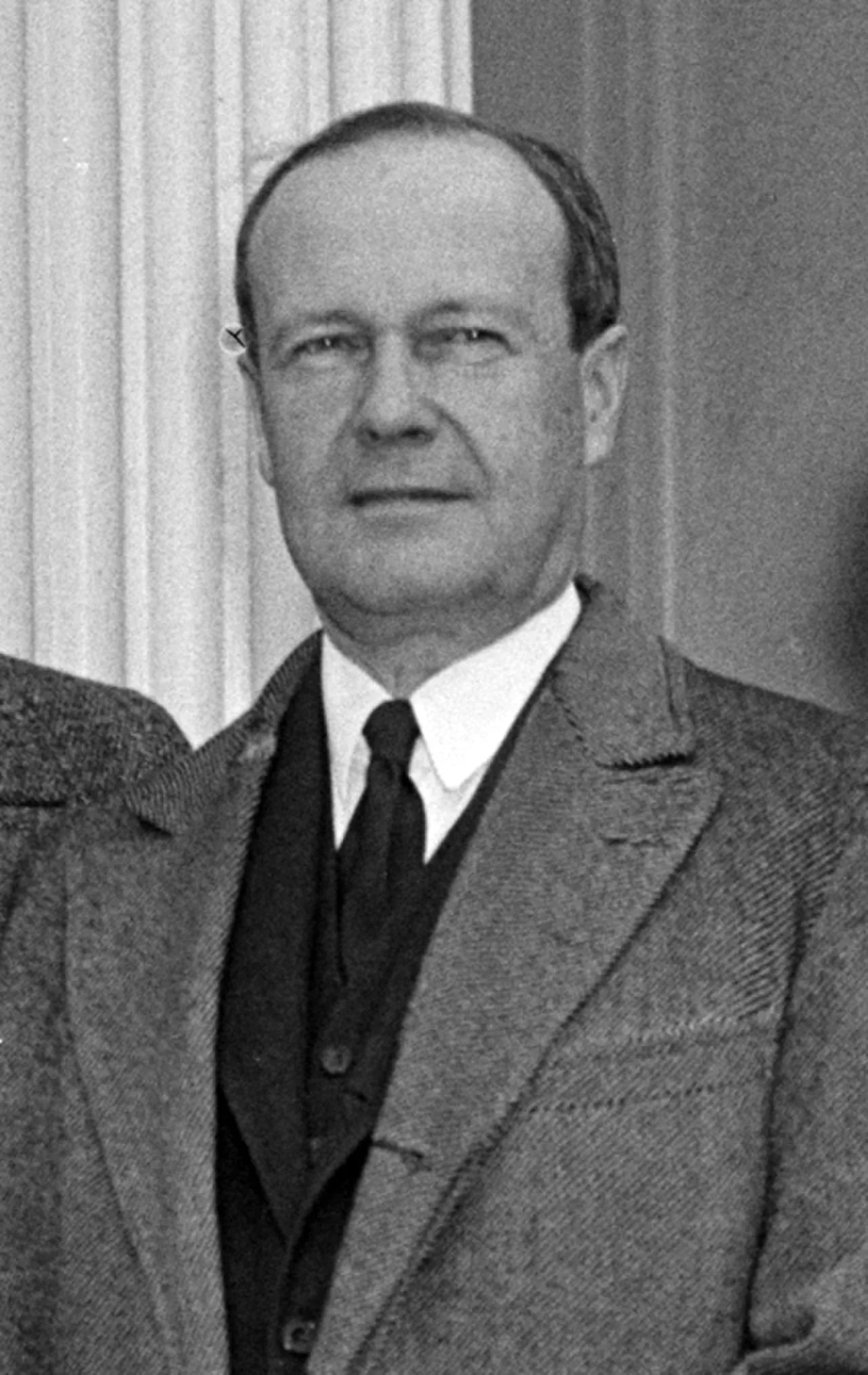 Portrait of Robert J. Bulkley (1880–1965) – memorial page
