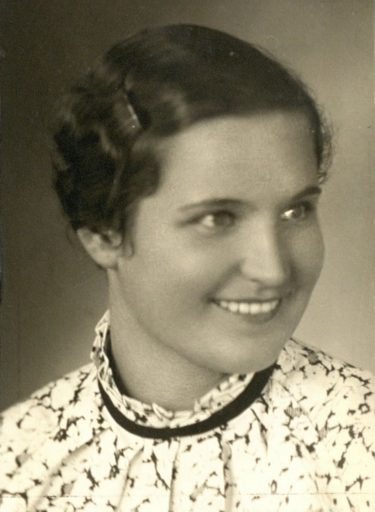 Portrait of Pavla Lovše (1891–1964) – memorial page
