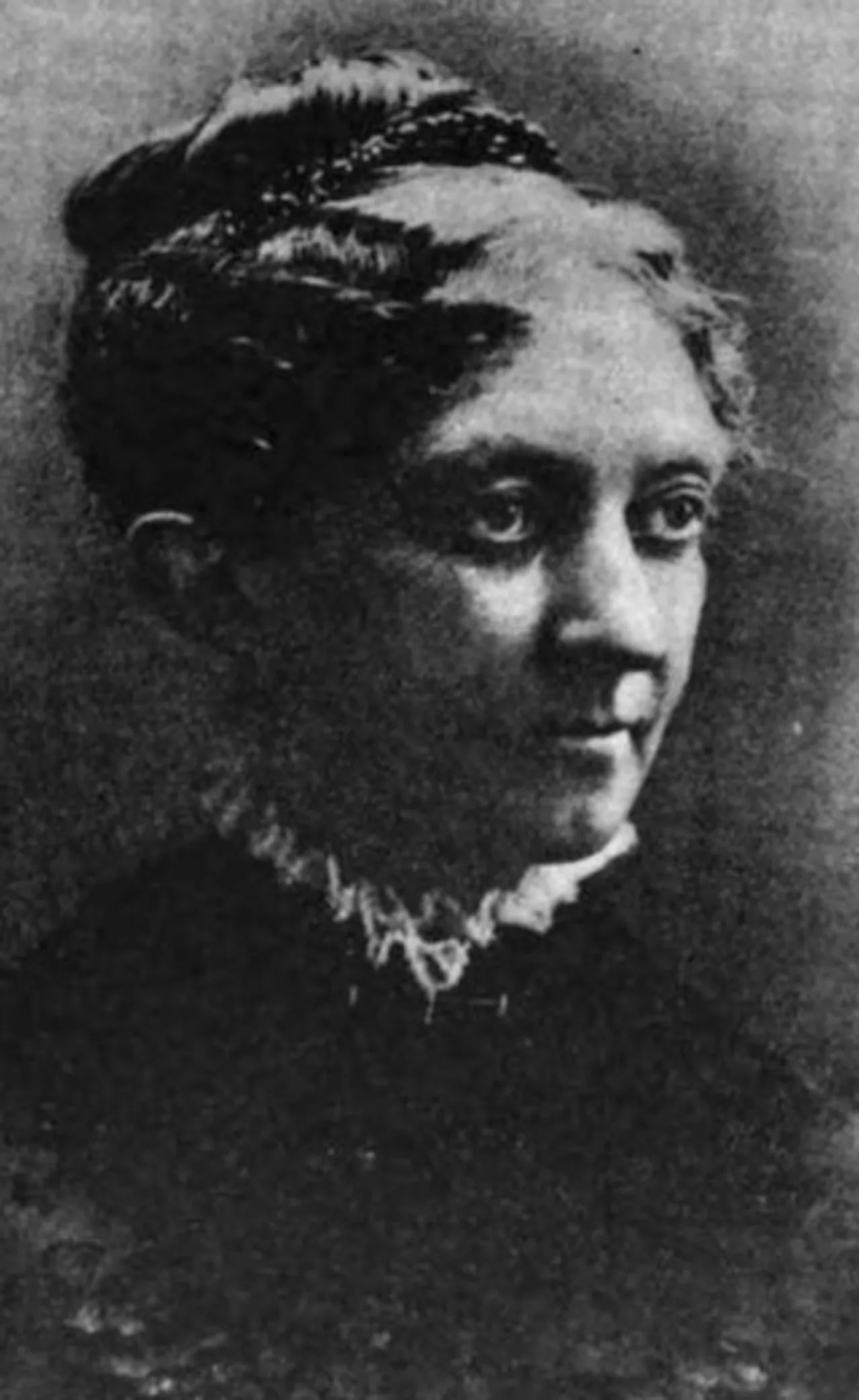 Portrait of Harriet Burbank Rogers (1834–1919) – memorial page