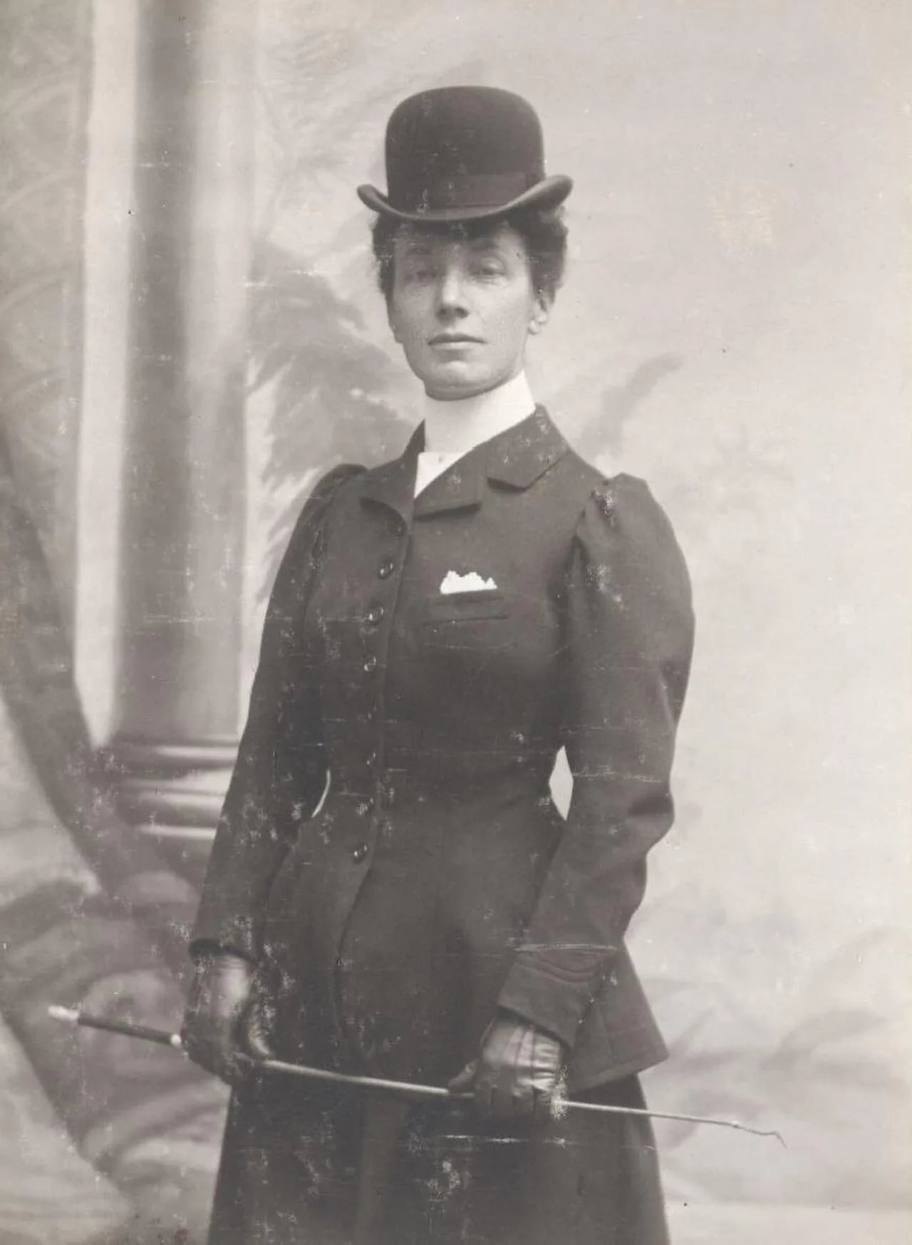 Portrait of Madeleine Dior (1879–1931) – memorial page