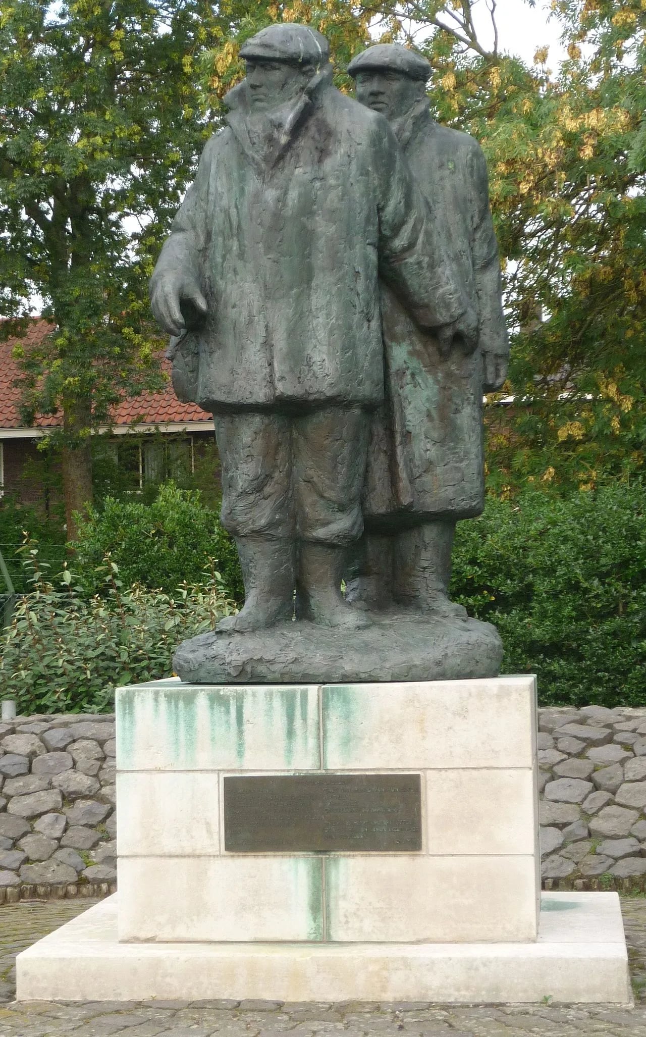 Portrait of Arie van Driel (1905–1945) – memorial page