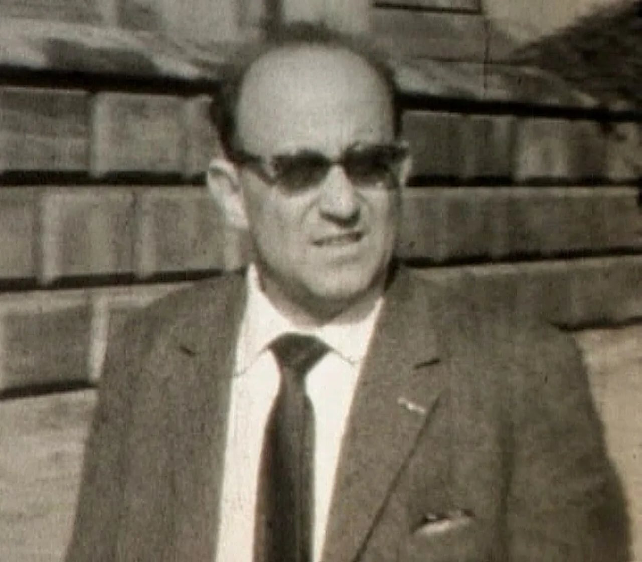 Portrait of Walter F. Maas (1909–1992) – memorial page
