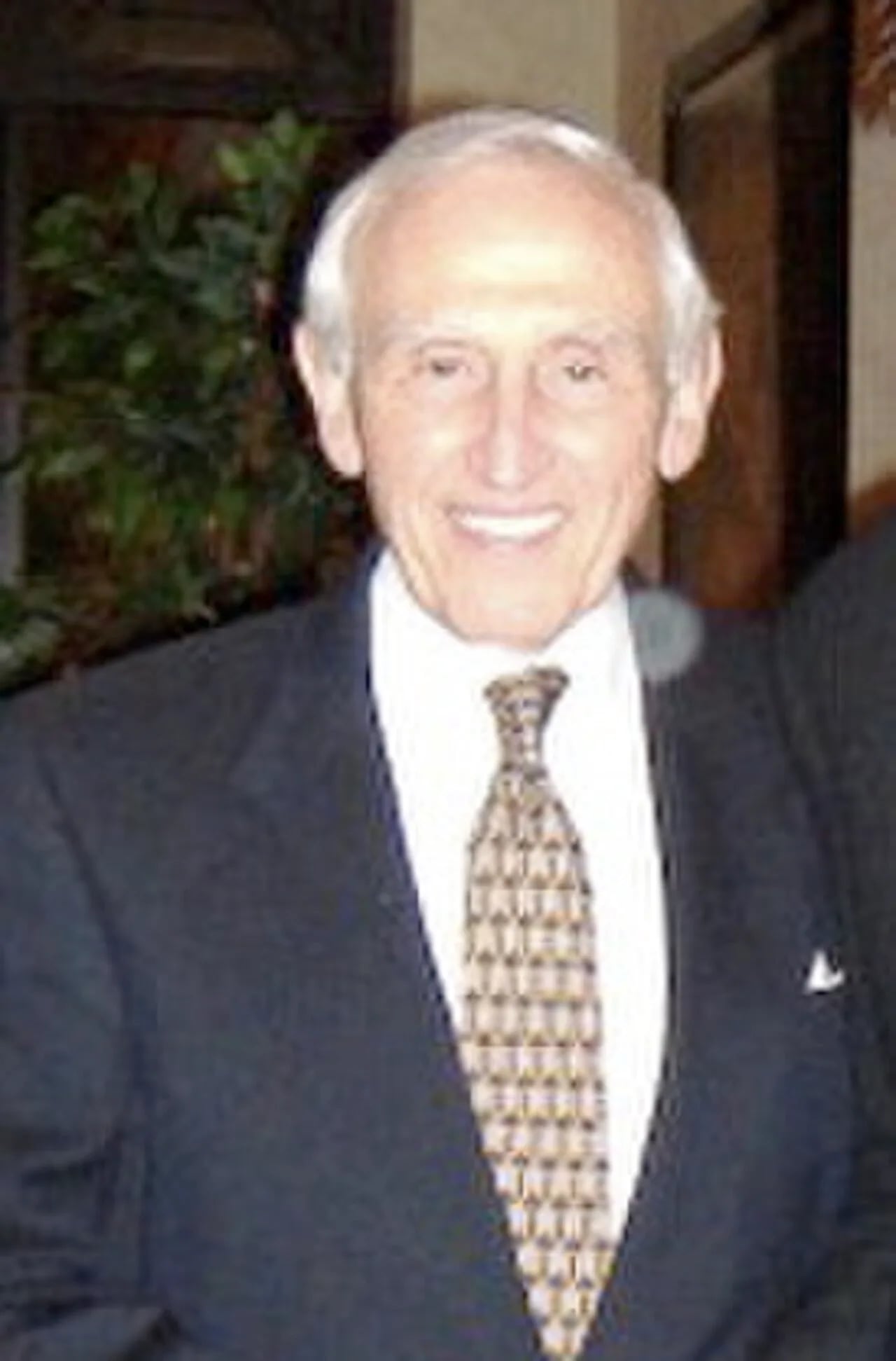 Portrait of Romano L. Mazzoli (1932–2022) – memorial page