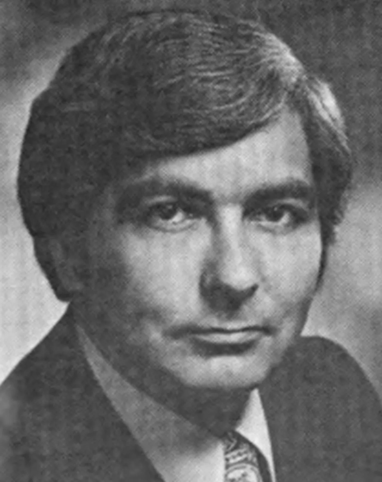 Portrait of Ronald A. Sarasin (1934–2023) – memorial page