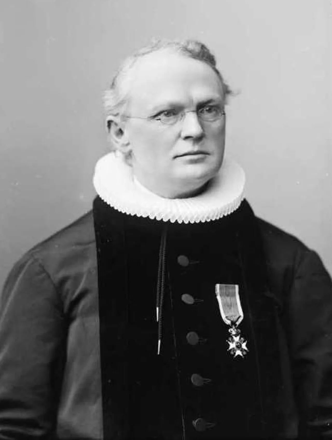 Portrait of Knud Karl Krogh-Tonning (1842–1911) – memorial page