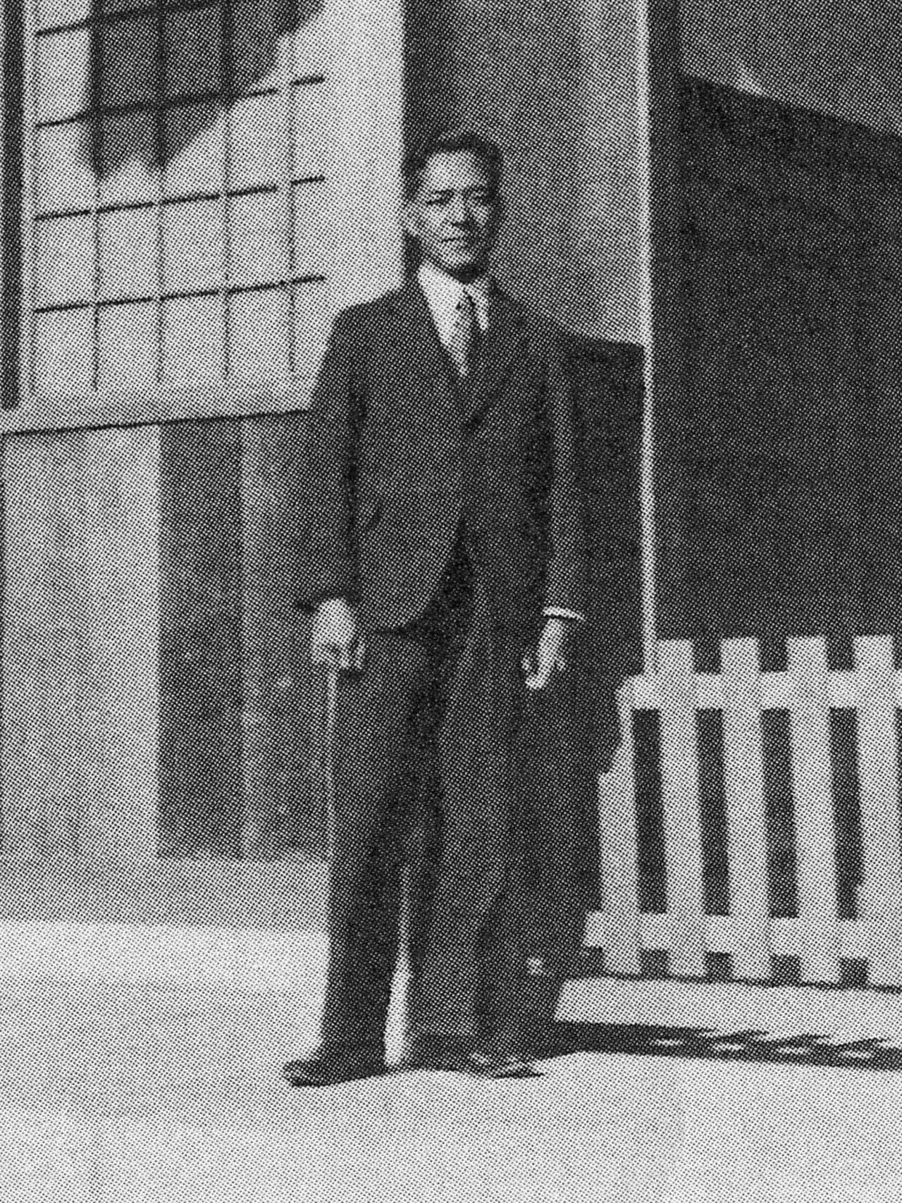 Portrait of Kisao Ozaki (1904–1978) – memorial page