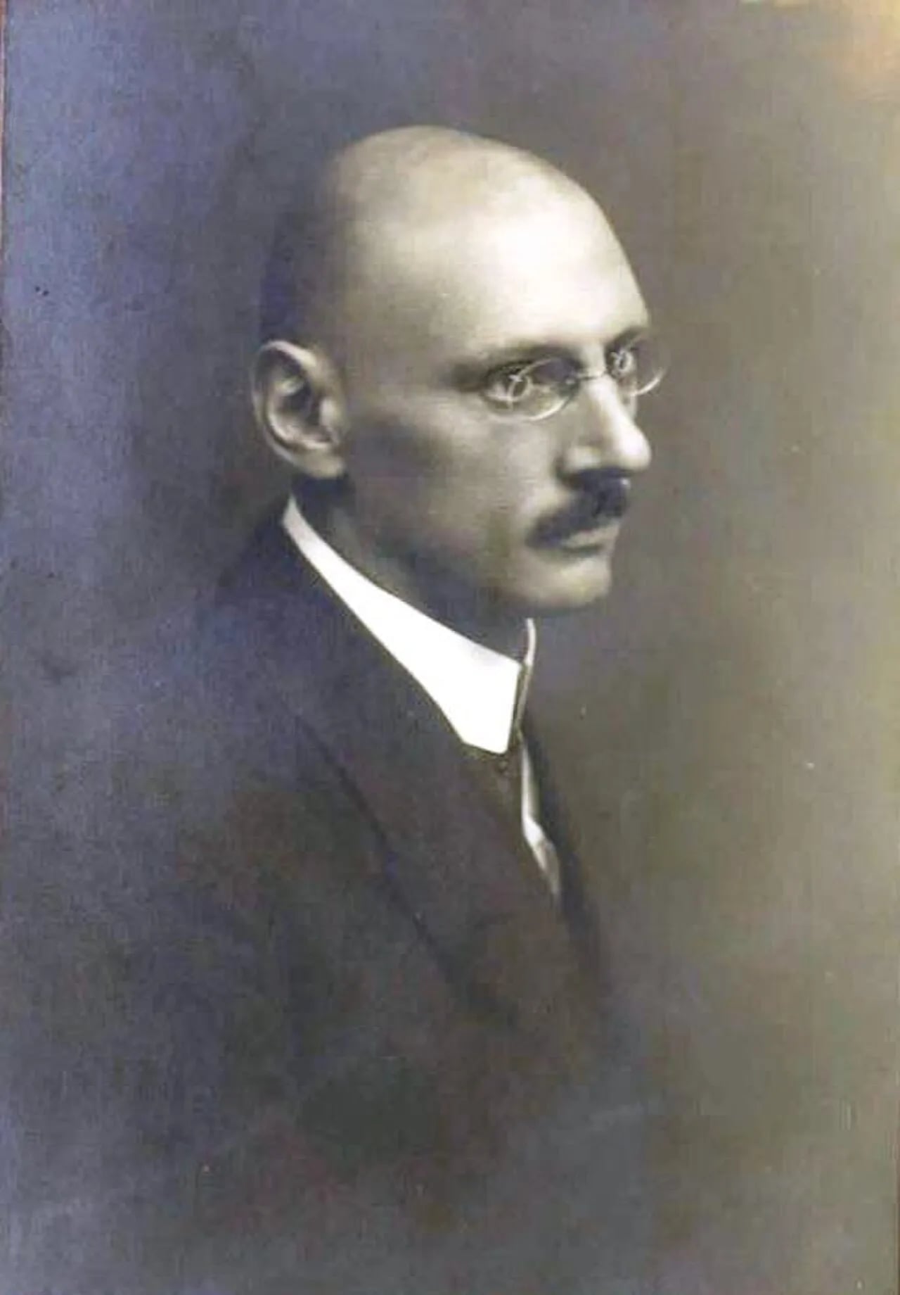 Portrait of Milan Šuklje (1881–1937) – memorial page