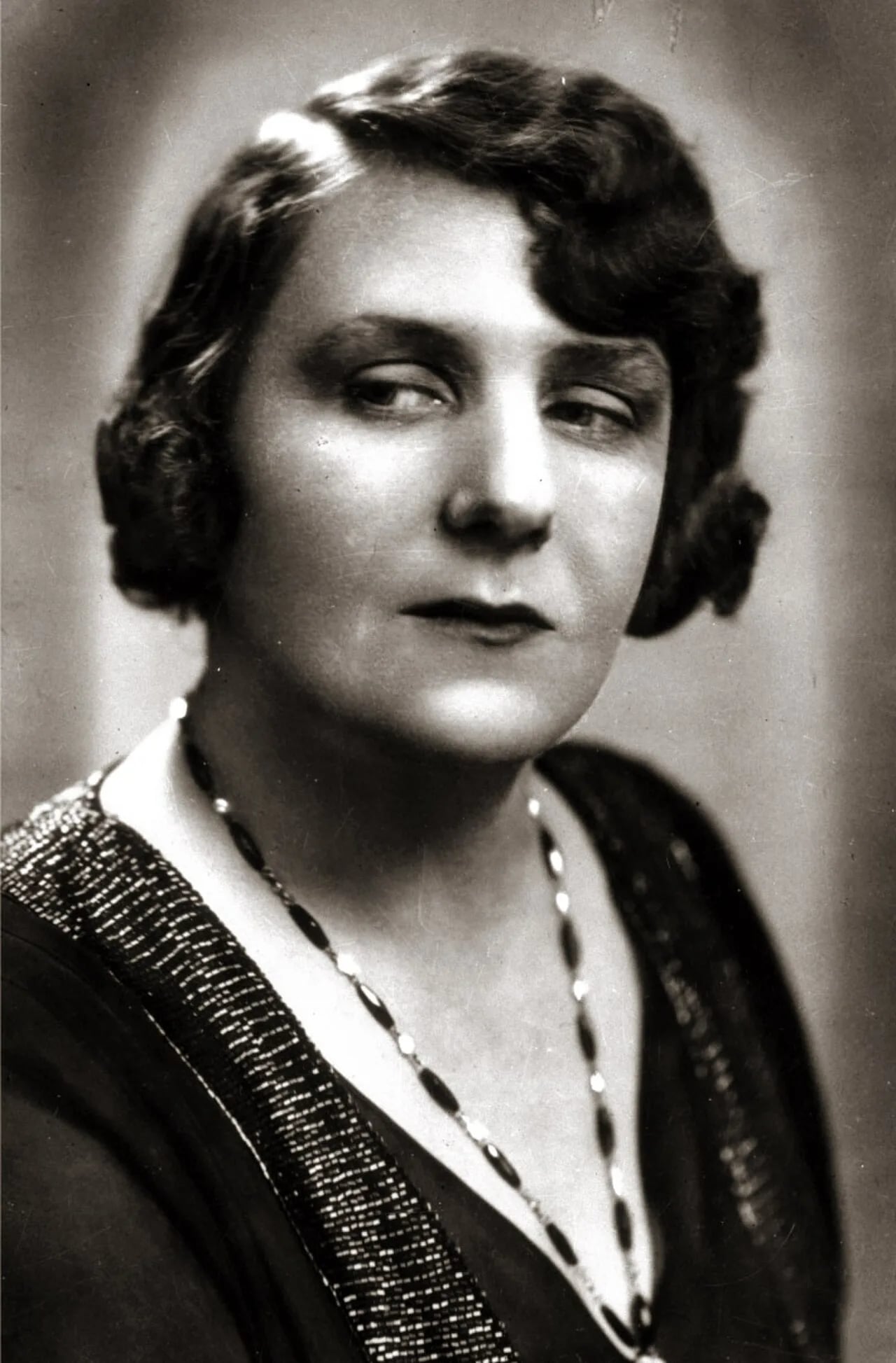 Porträt von Zofia Nałkowska (1884–1954) – Gedenkseite