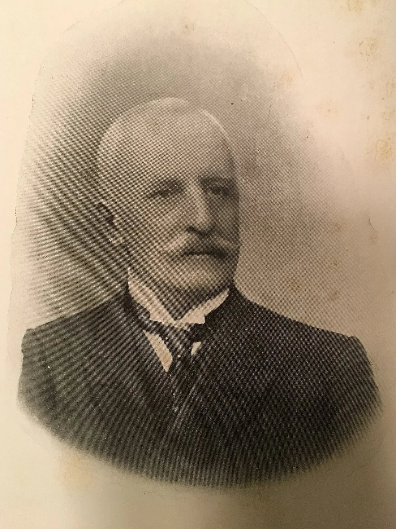 Porträt von Salvatore Fratellini (1854–1929) – Gedenkseite