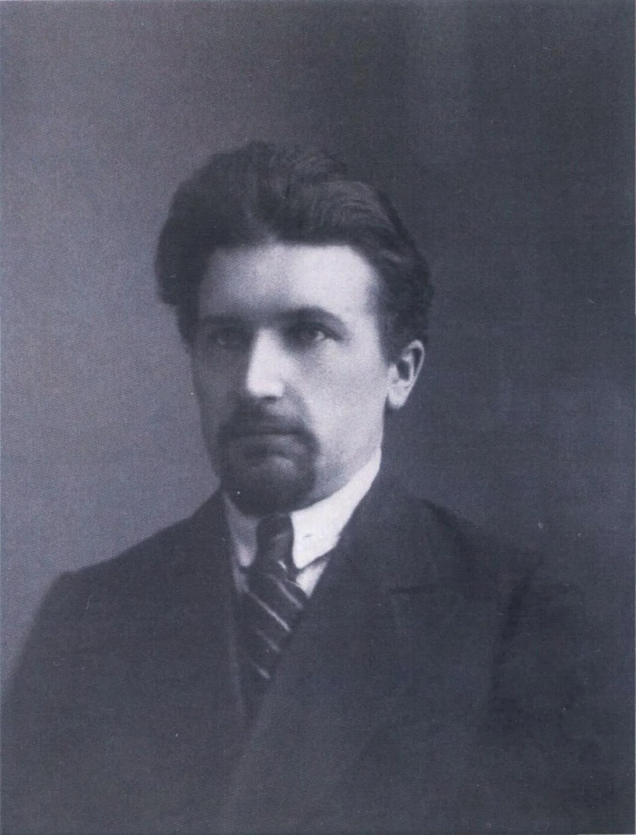 Porträt von Arkads Antonawitsch Smolitsch (1891–1938) – Gedenkseite