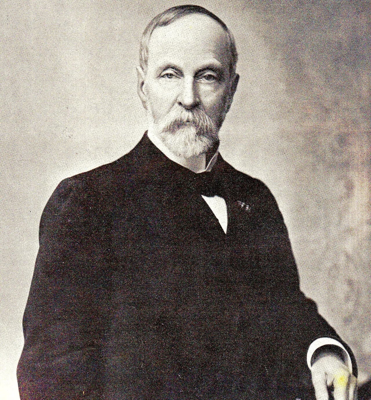 Portrait of Petrus Josephus Johannus Sophia Marie van der Does de Willebois (1843–1937) – memorial page
