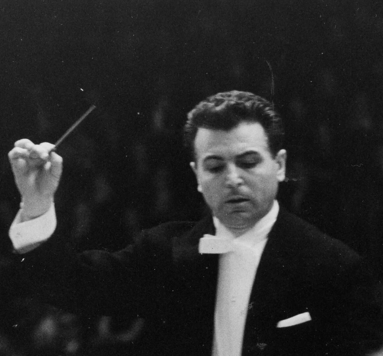 Portrait of Giulio Bertola (1921–2008) – memorial page