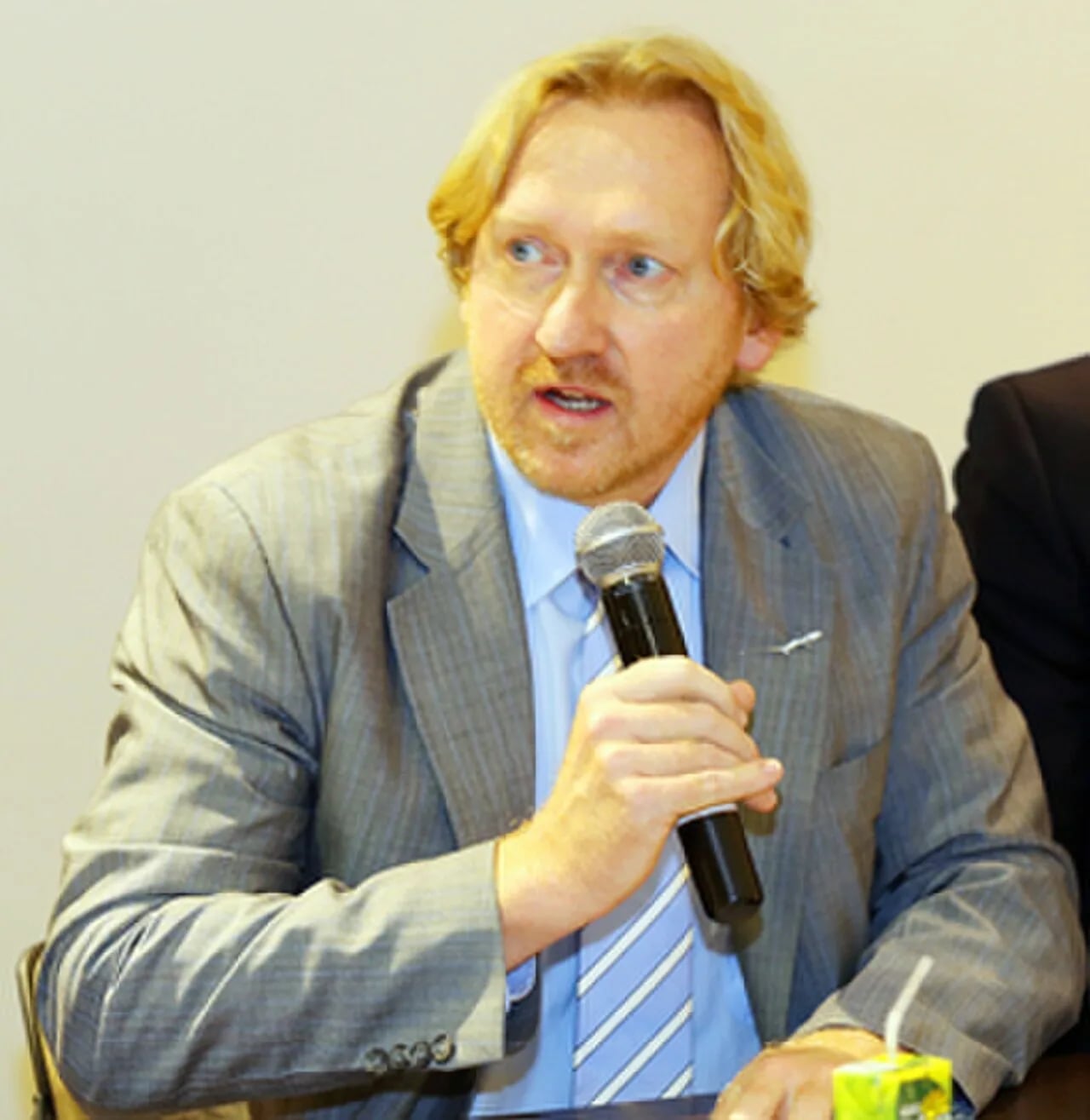 Porträt von W. Bradnee Chambers (1966–2019) – Gedenkseite