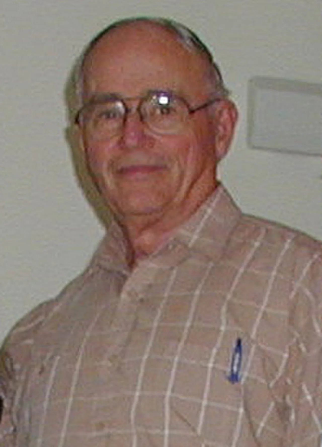 Portrait of Everett Smith Beneke (1918–2010) – memorial page