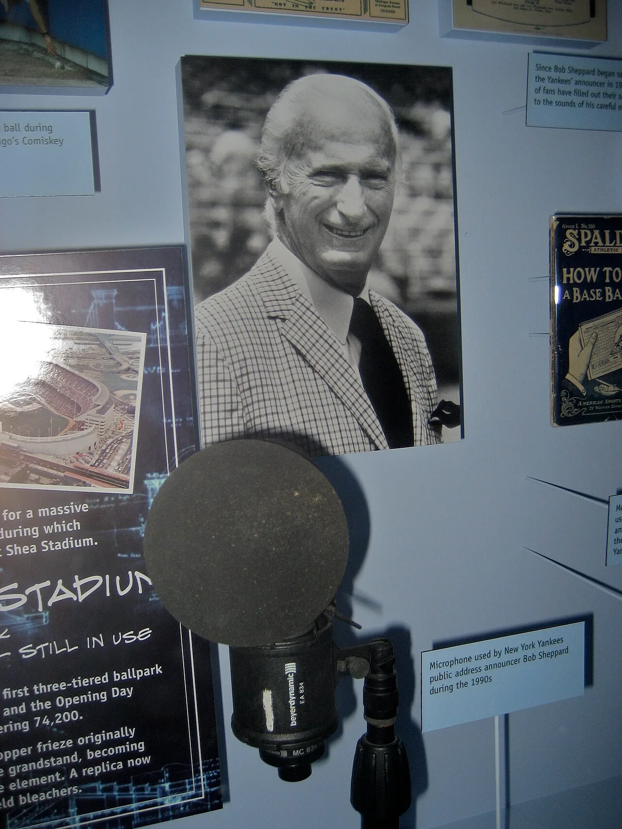 Porträt von Bob Sheppard (1910–2010) – Gedenkseite
