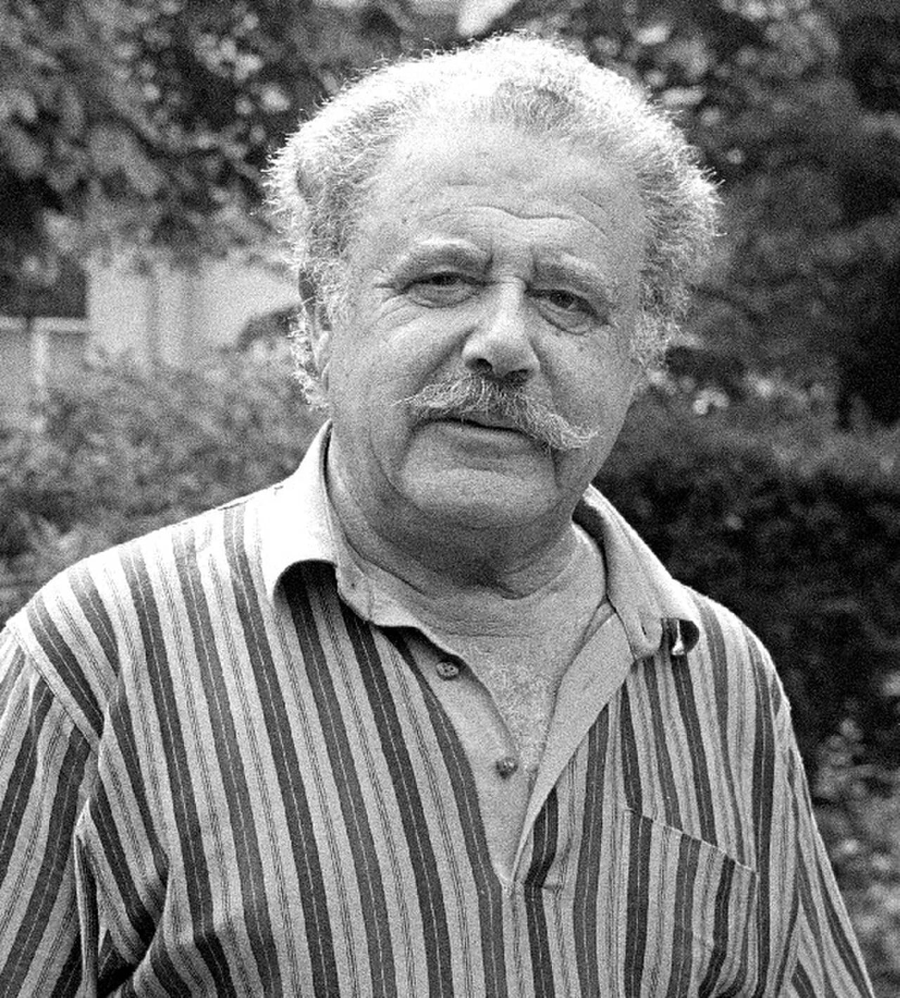 Portrait of Eli Asser (1922–2019) – memorial page