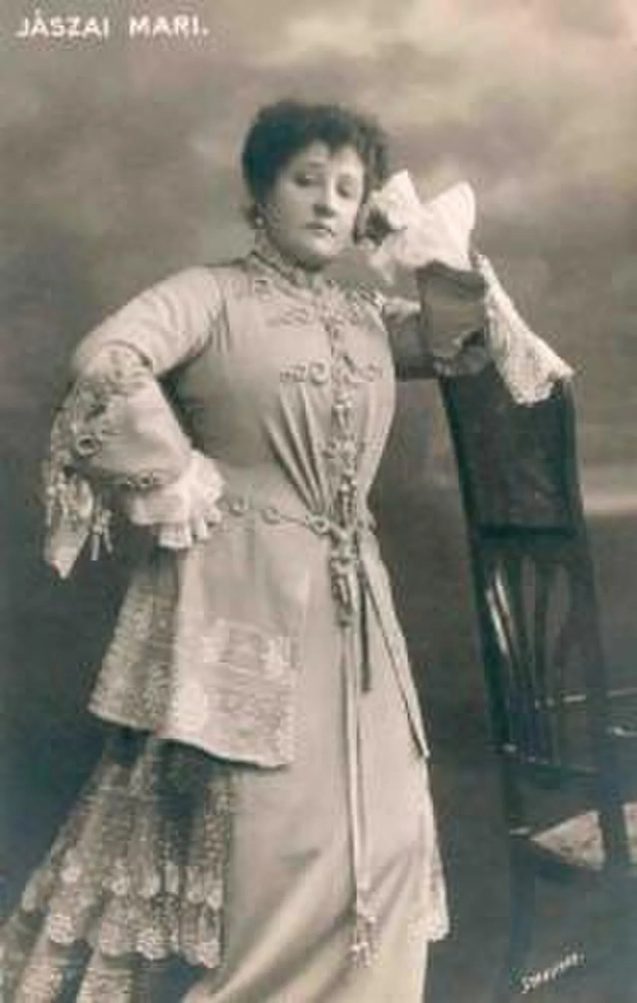Portrait of Mari Jászai (1850–1926) – memorial page