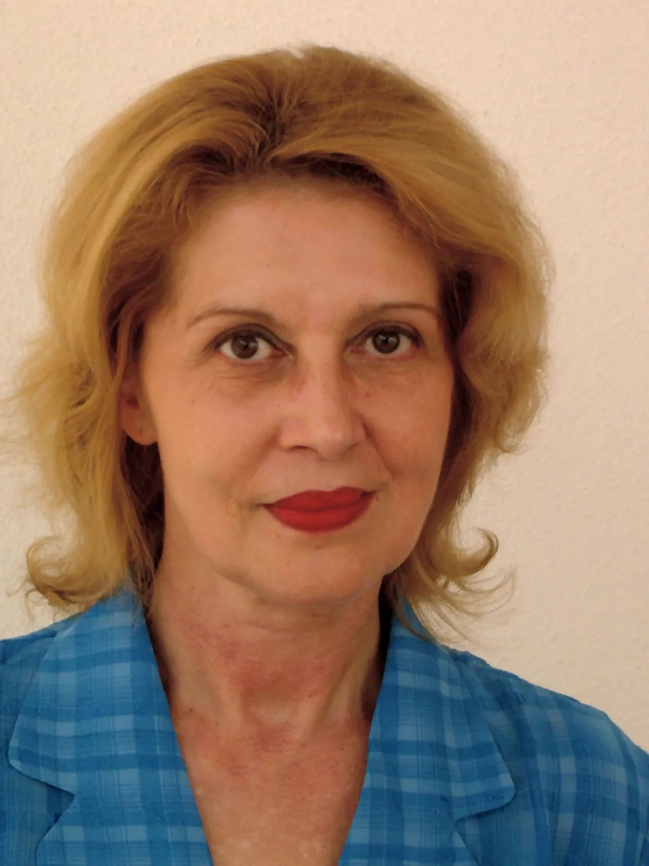 Porträt von Luminita State (1948–2016) – Gedenkseite