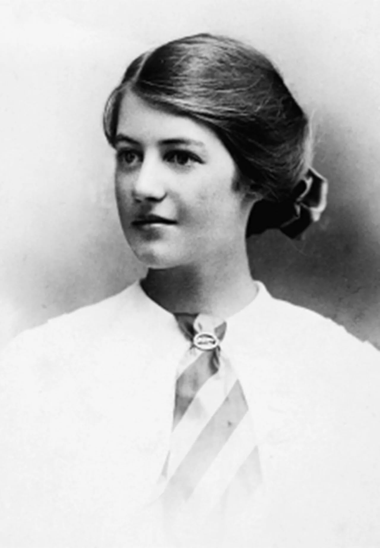 Porträt von Marguerite Henry (1895–1982) – Gedenkseite