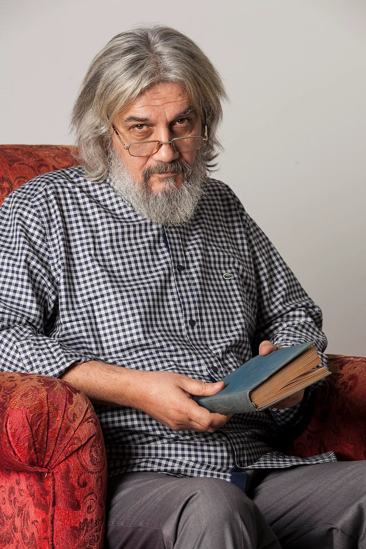 Portrait of Salih Mirzabeyoğlu (1950–2018) – memorial page