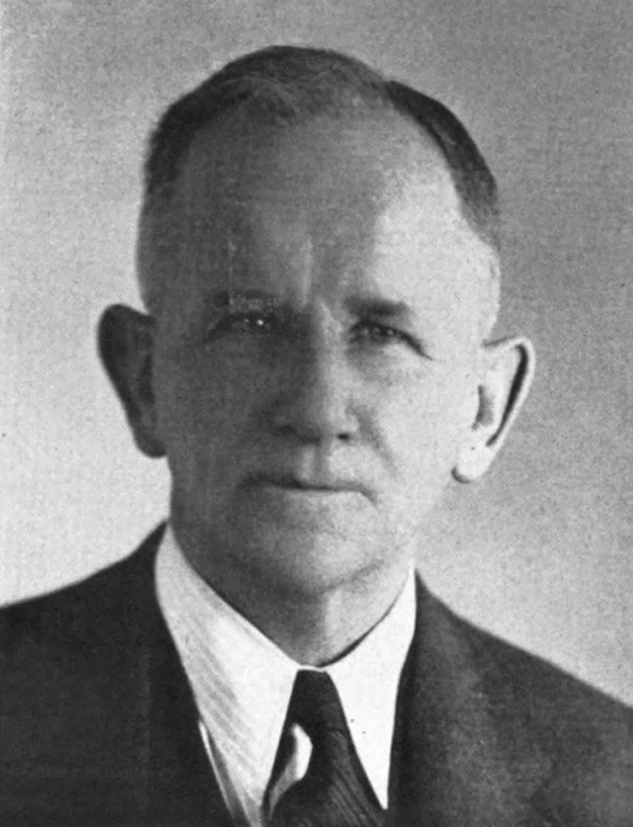 Portrait of Sam C. Massingale (1870–1941) – memorial page