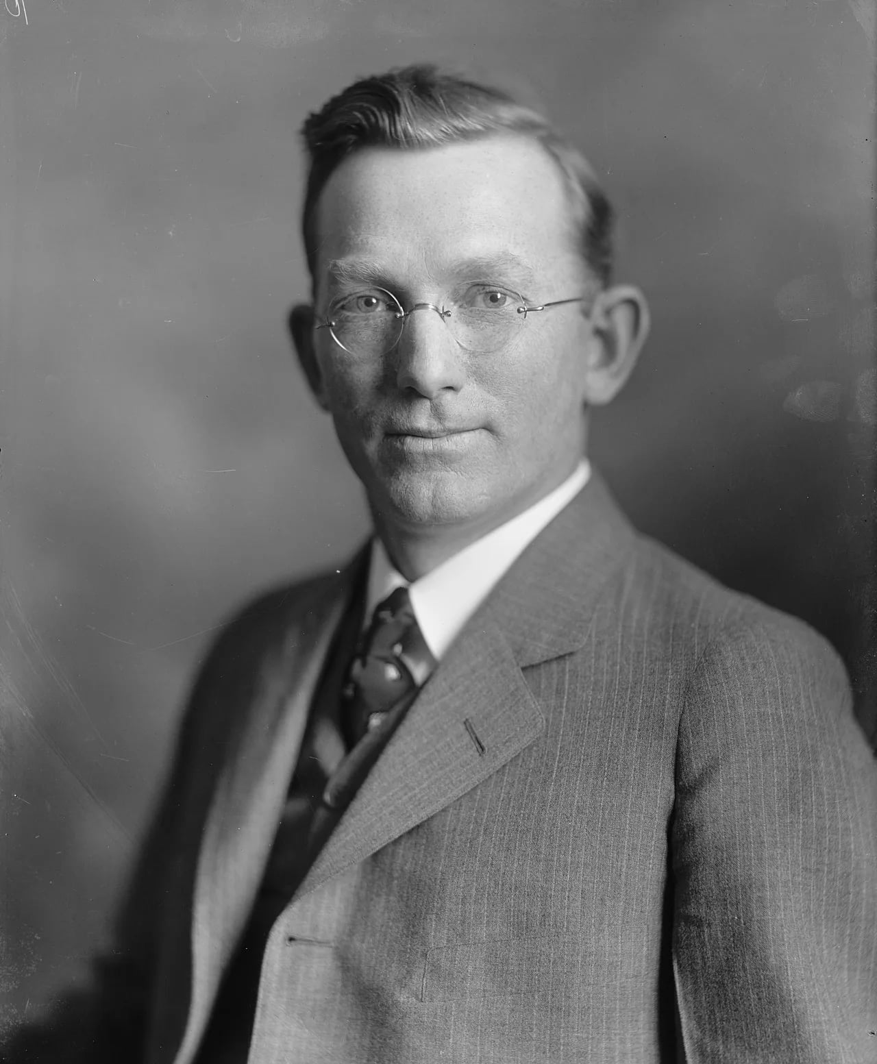 Porträt von Sam G. Bratton (1888–1963) – Gedenkseite
