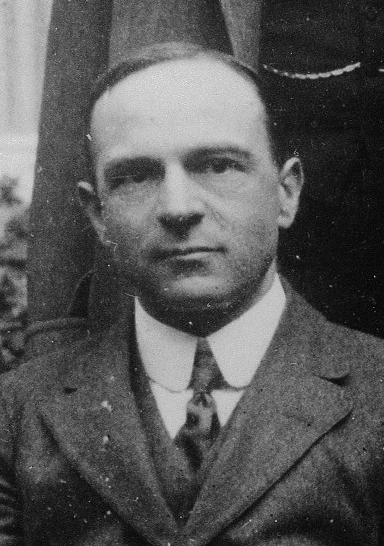 Portrait of Ernest Jones (1879–1958) – memorial page