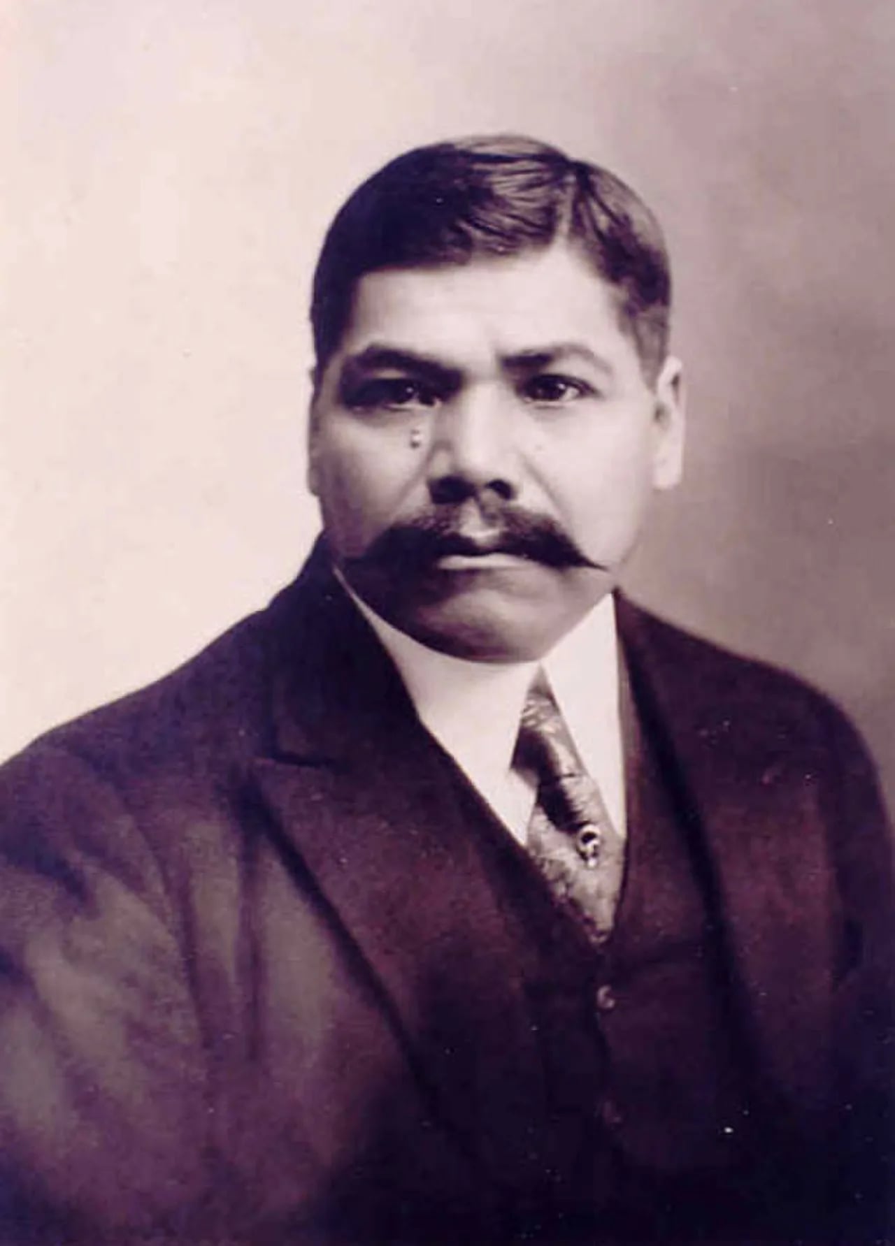 Porträt von Genovevo de la O (1876–1952) – Gedenkseite