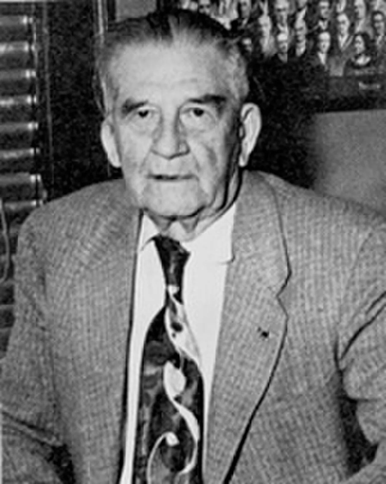 Portrait of Herbert E. Hitchcock (1867–1958) – memorial page