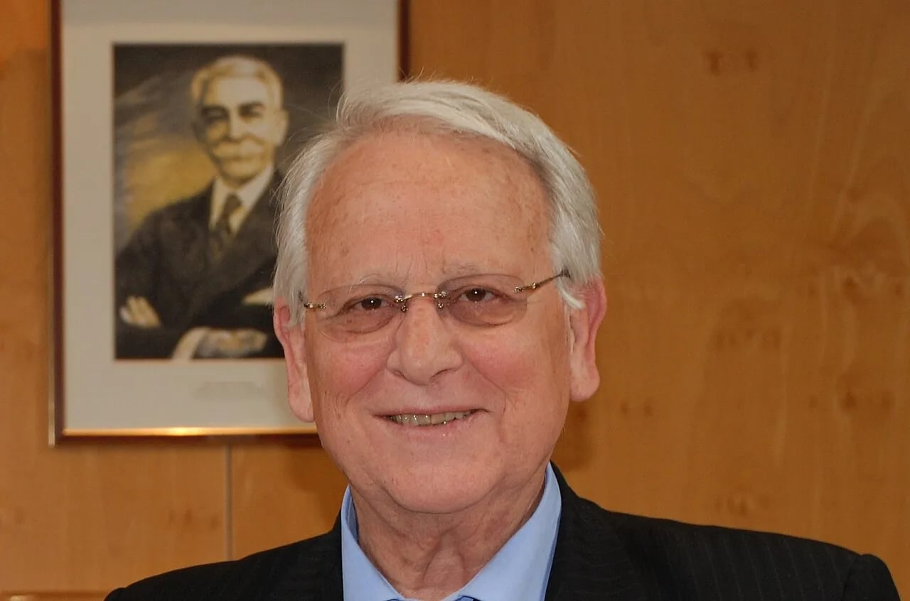 Porträt von Henri Sérandour (1937–2009) – Gedenkseite