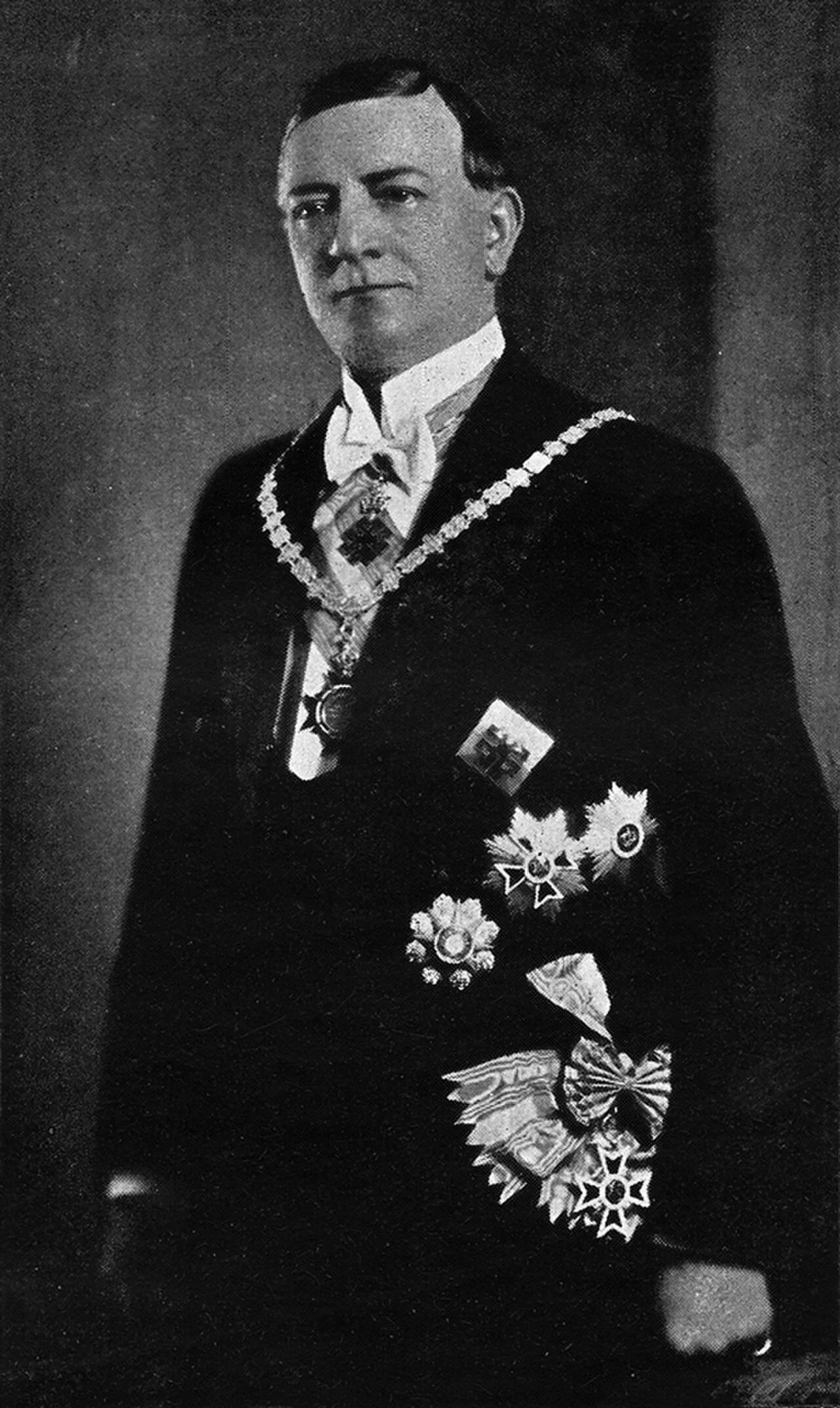 Portrait of Constatin von Isopescul-Grecul (1871–1938) – memorial page