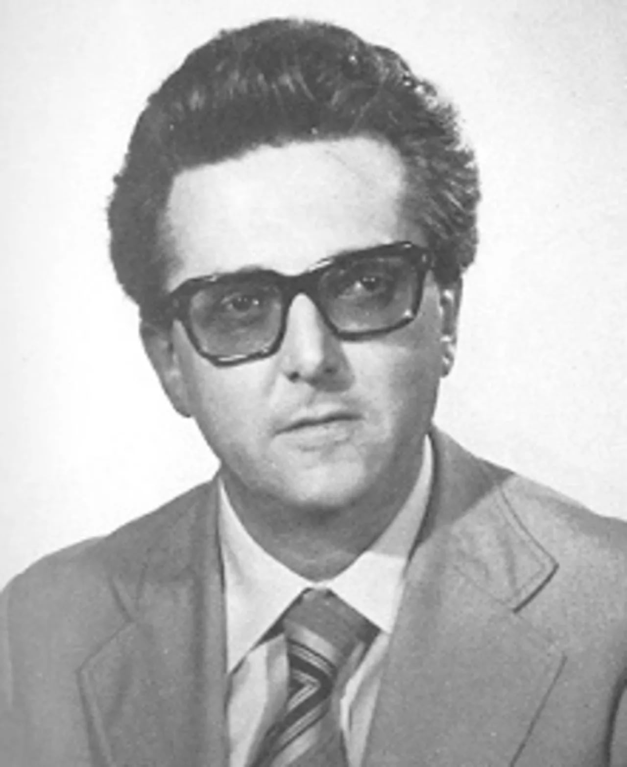 Portrait of Mario Arnone (1928–2016) – memorial page