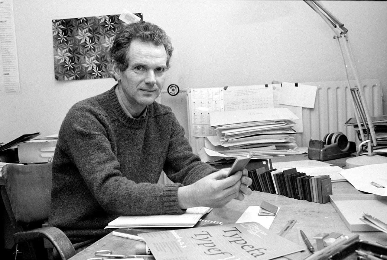 Portrait of Bram de Does (1934–2015) – memorial page