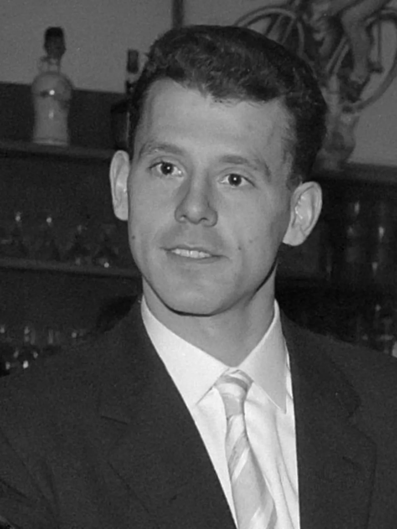 Portrait of Michel Stolker (1933–2018) – memorial page