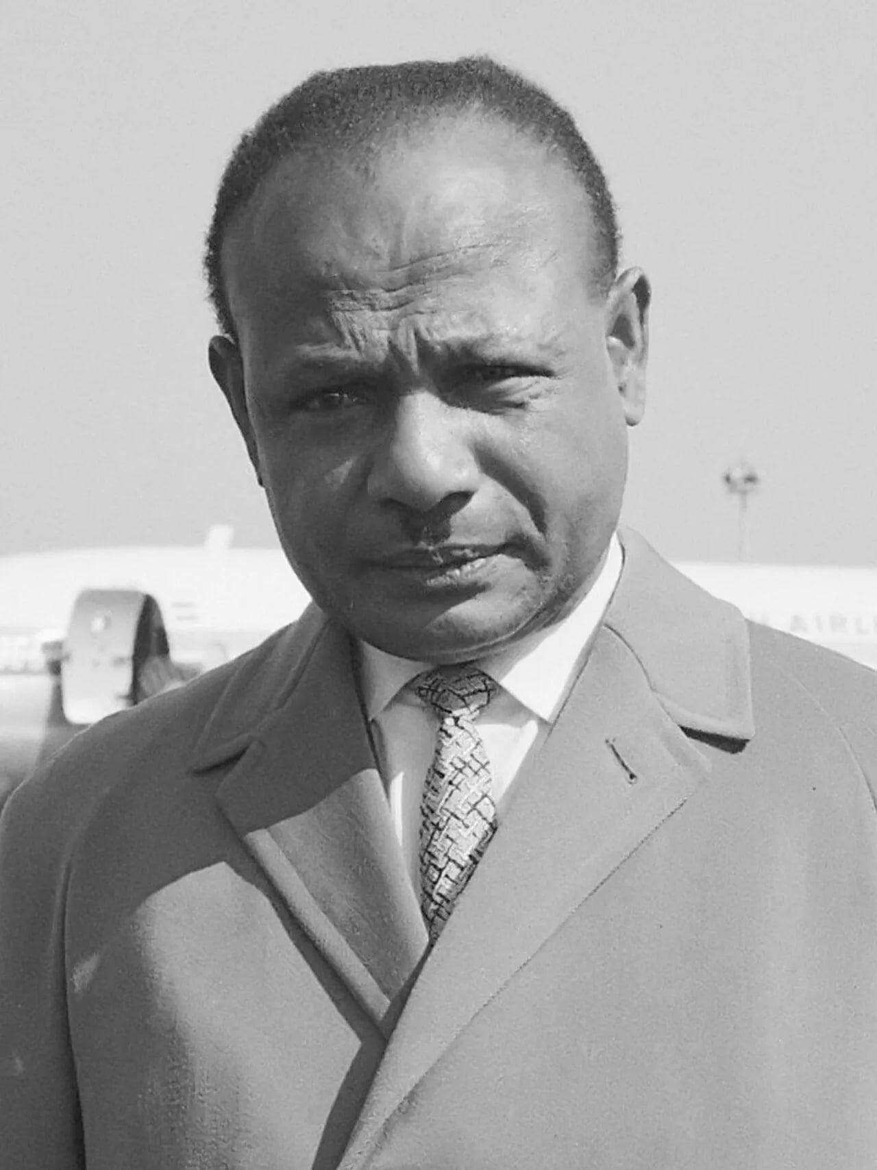 Porträt von Nicolaas Jouwe (1923–2017) – Gedenkseite