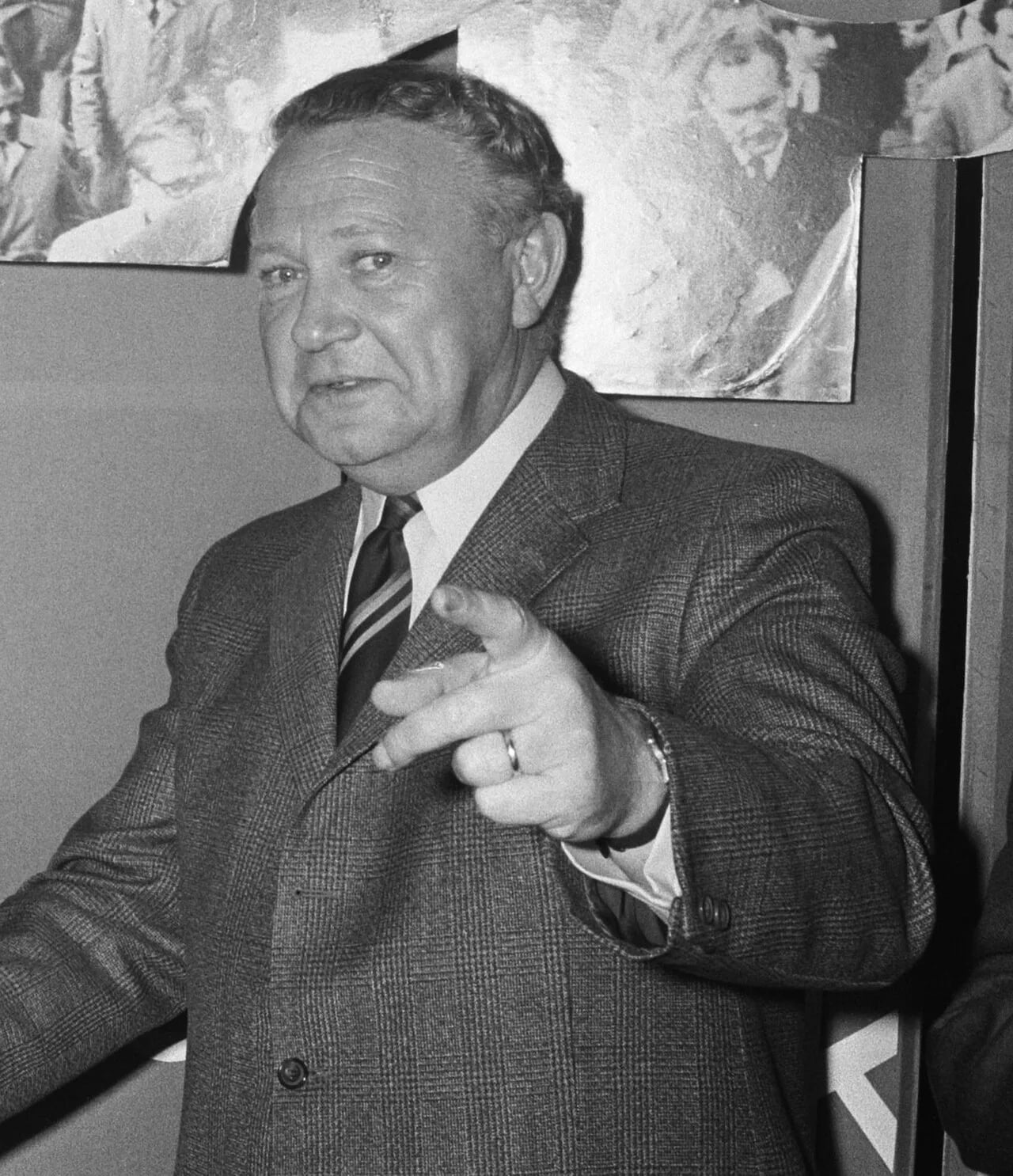 Portrait of Dick Laan (1922–1990) – memorial page