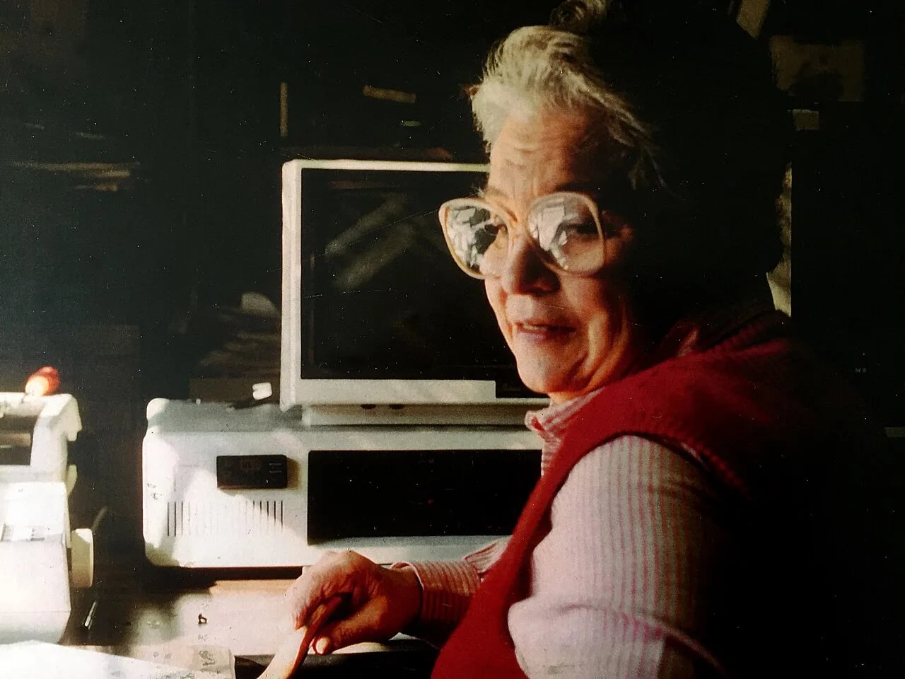 Portrait of Sonia Landy Sheridan (1925–2021) – memorial page