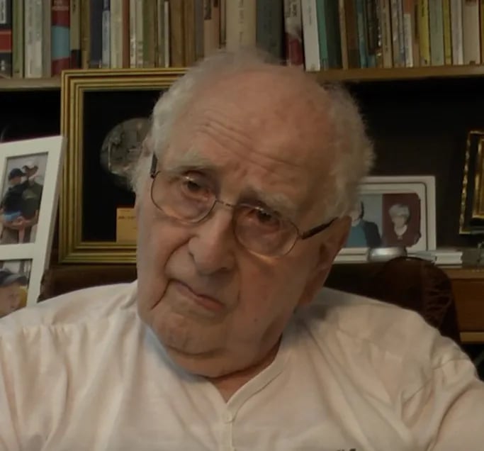 Portrait of Abraham Bar Menachem (1912–2017) – memorial page