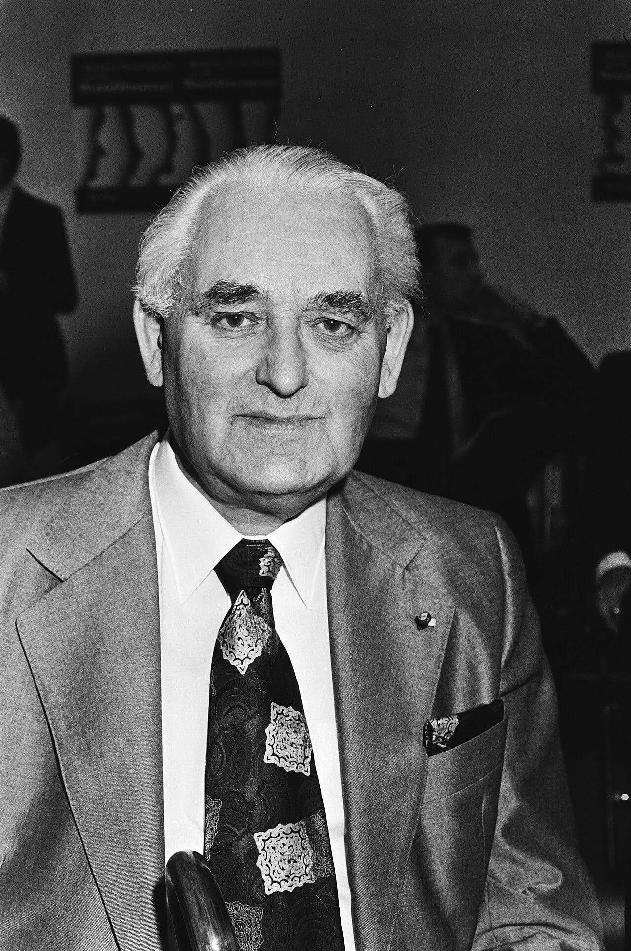 Porträt von Garmt Stuiveling (1907–1985) – Gedenkseite