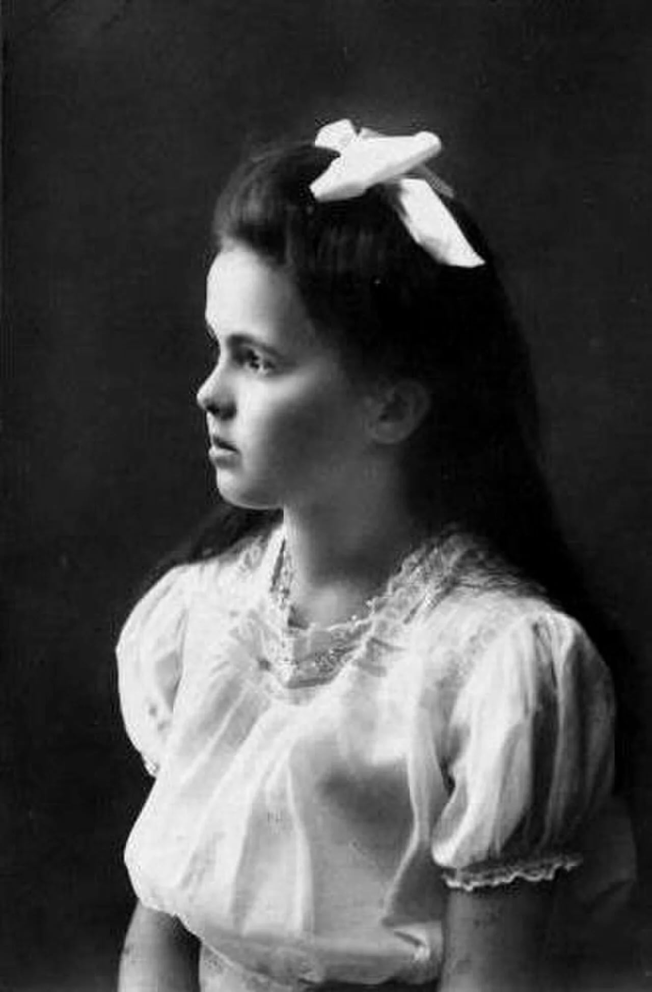 Porträt von Helene Bathildis Charlotte Maria Friederike zu Waldeck und Pyrmont (1899–1948) – Gedenkseite