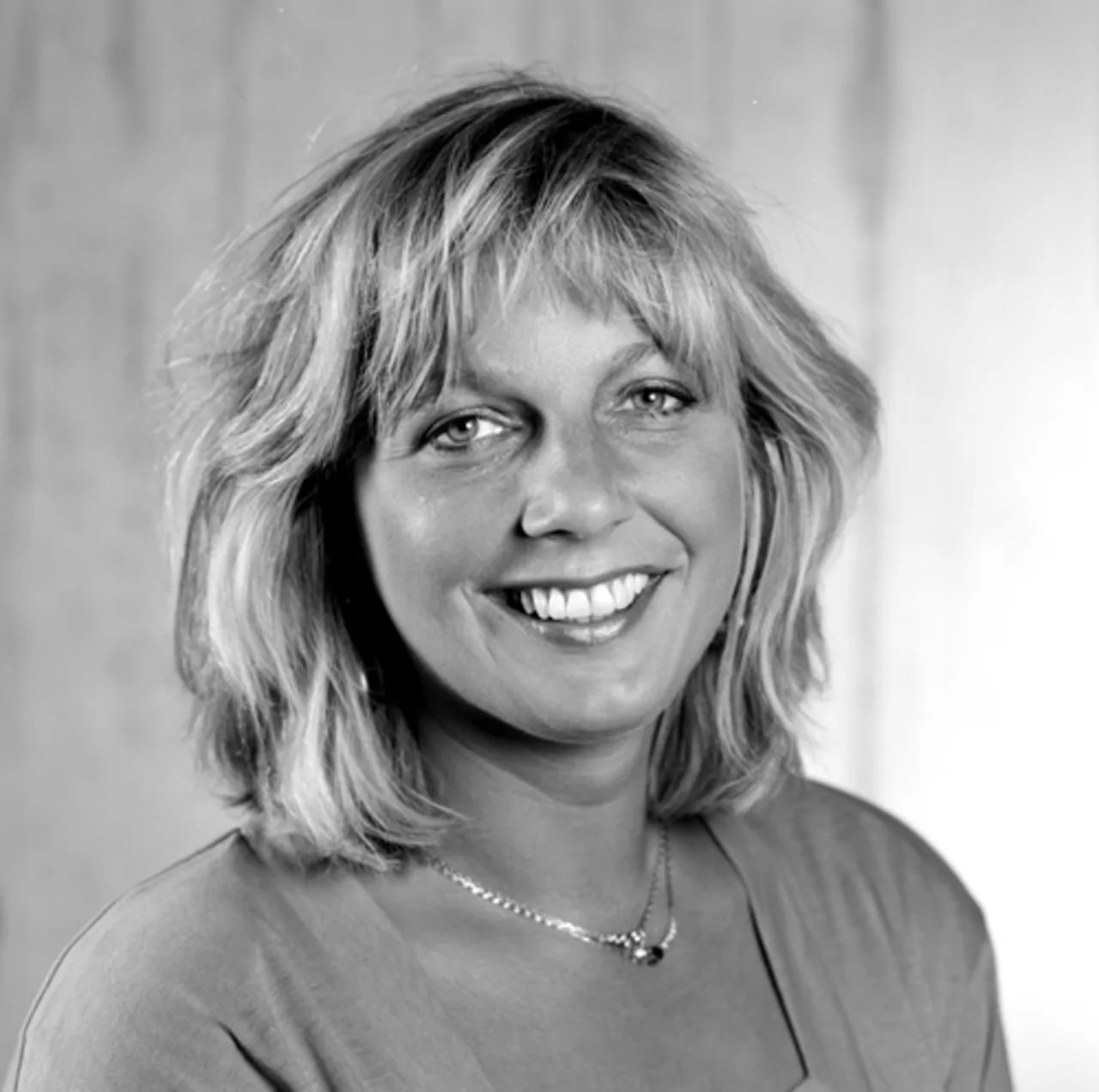 Portrait of Loretta Schrijver (1956–2025) – memorial page