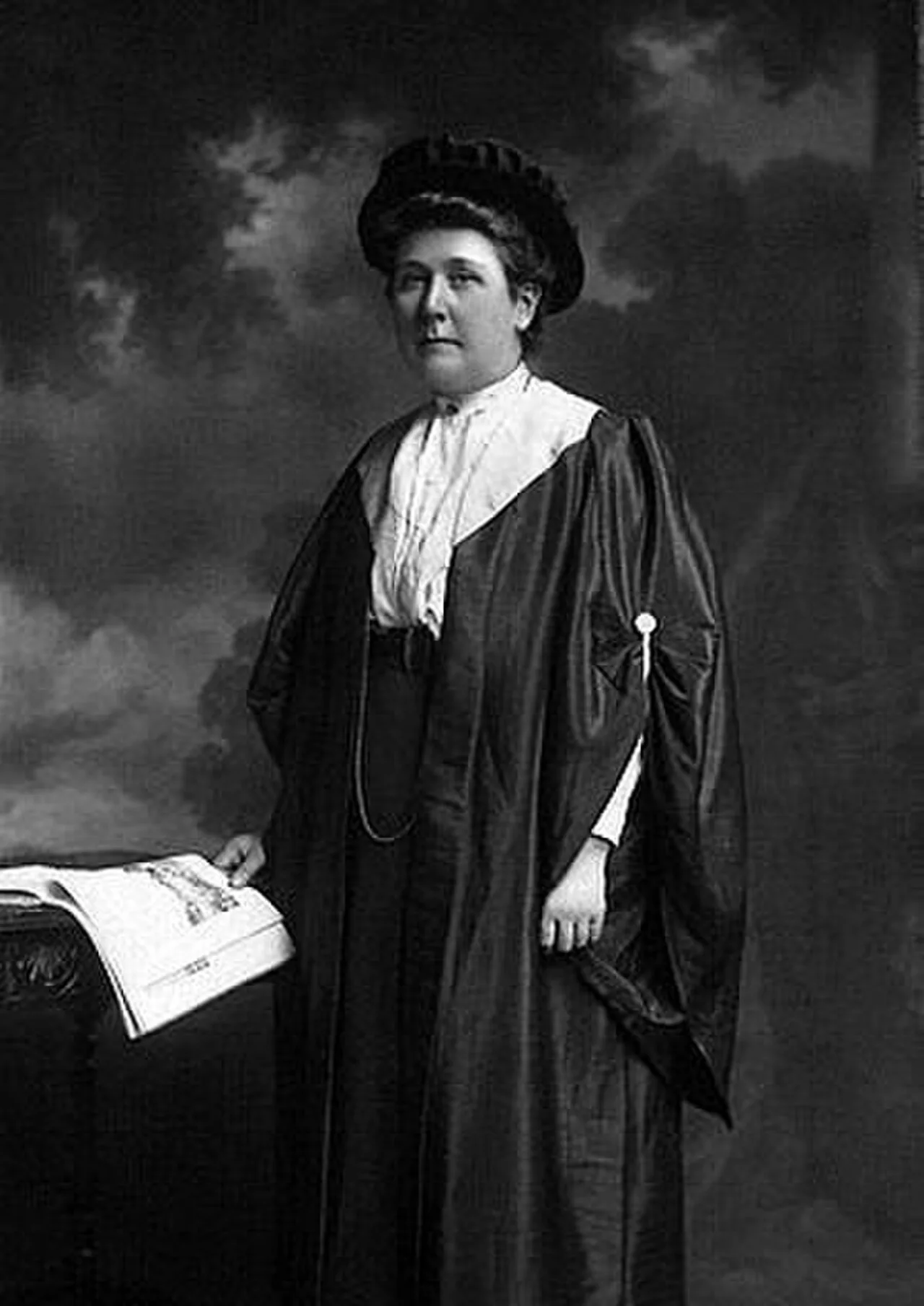Portrait of Grace Cadell (1855–1918) – memorial page