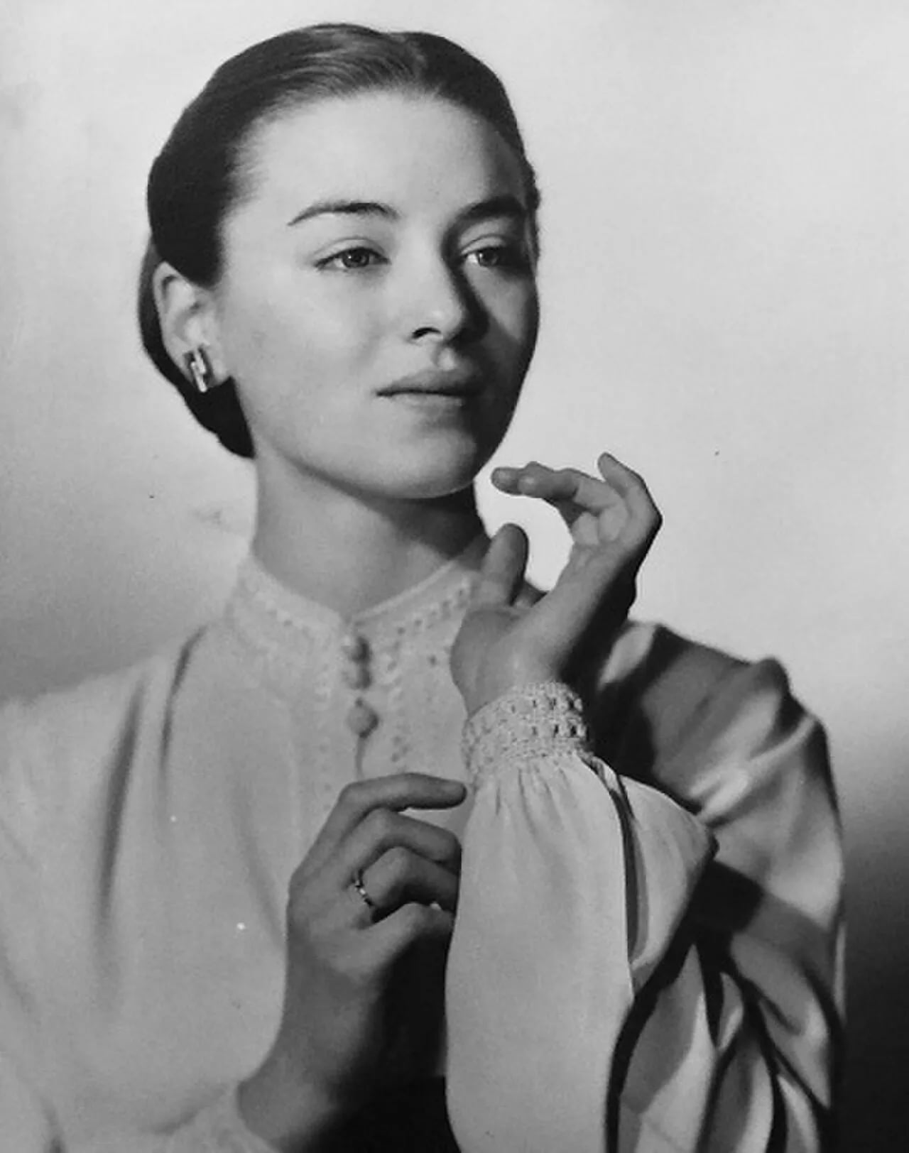 Portrait of Virginia Bosler (1926–2020) – memorial page