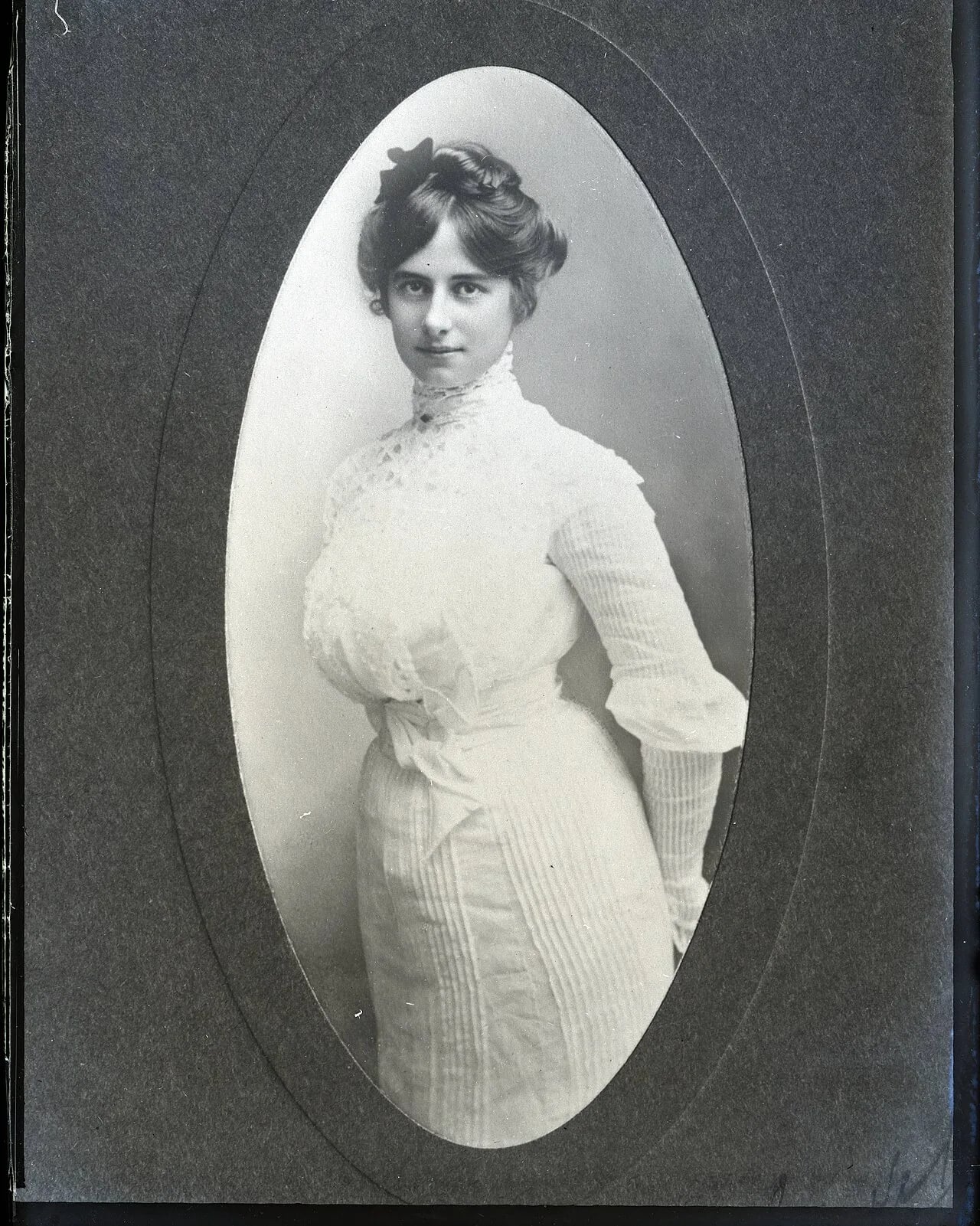 Portrait of Essae Martha Culver (1882–1973) – memorial page